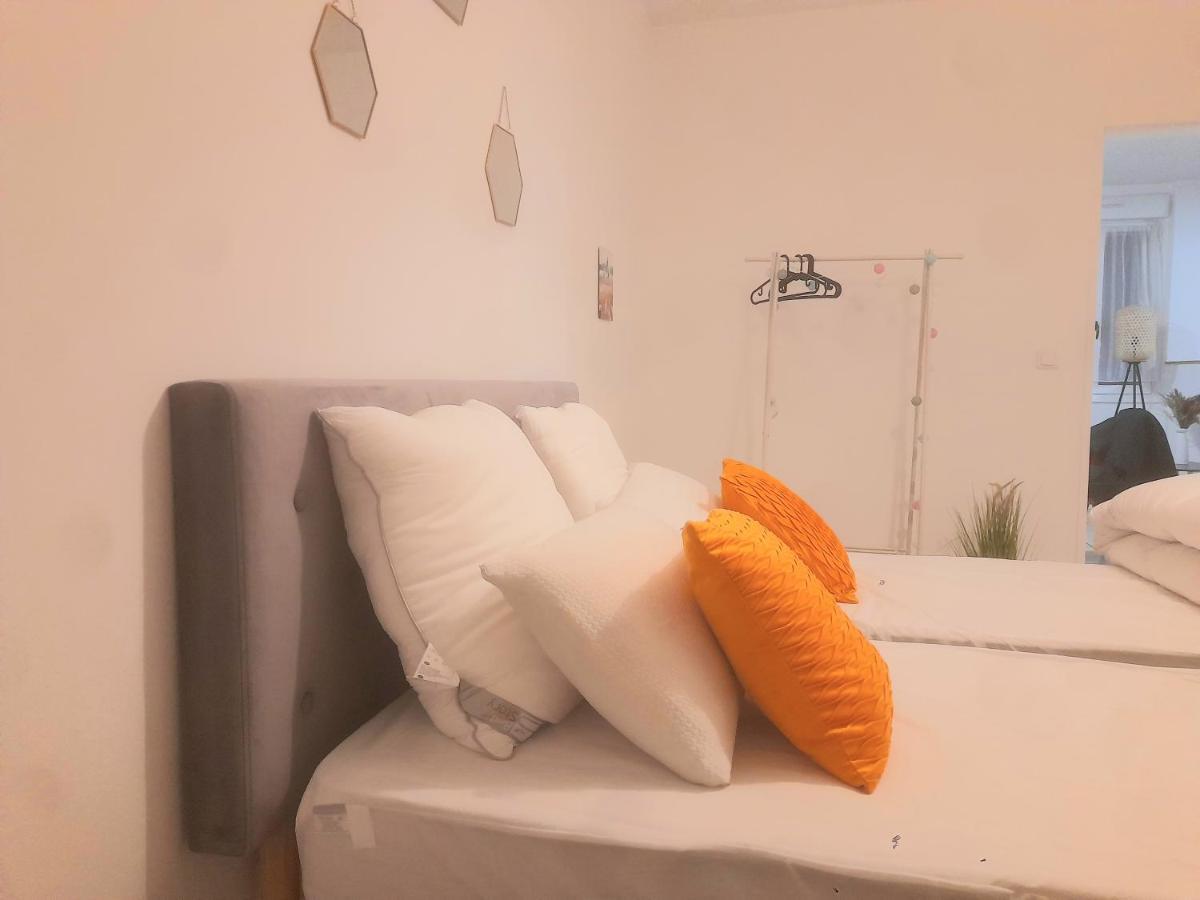 Le Fjord - Appartement Confort, Rez-De-Chaussee, Scandinave, Parking Gratuit Bourges Exterior photo
